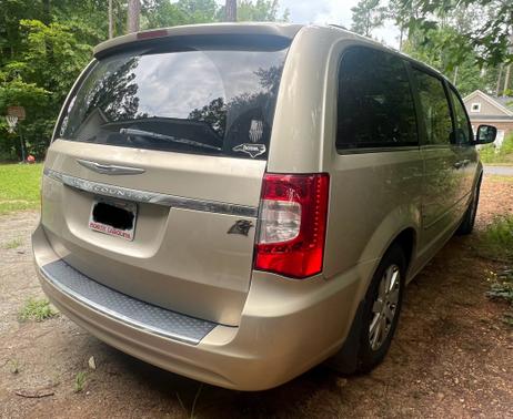 2013 Chrysler Town & Country Touring