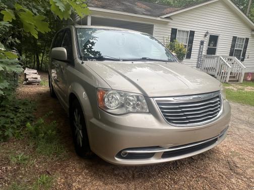 2013 Chrysler Town & Country Touring