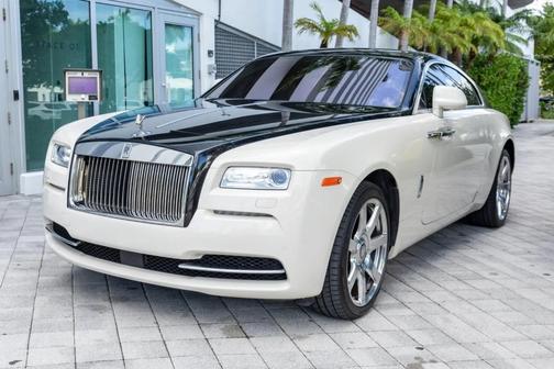 White 2014 Rolls-Royce Wraith Base