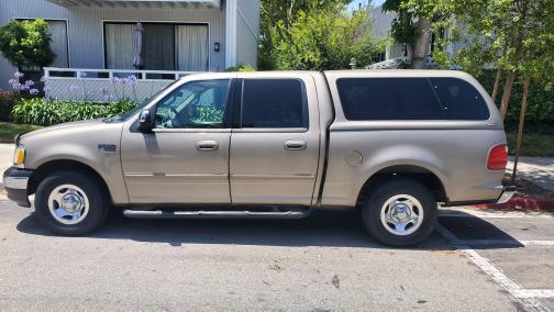 2002 Ford F-150 XLT SuperCrew