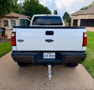 White 2016 Ford F-350 King Ranch