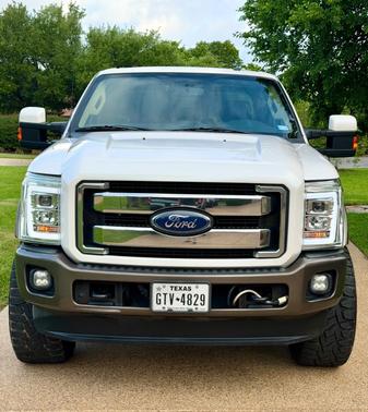 White 2016 Ford F-350 King Ranch