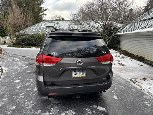2014 Toyota Sienna XLE