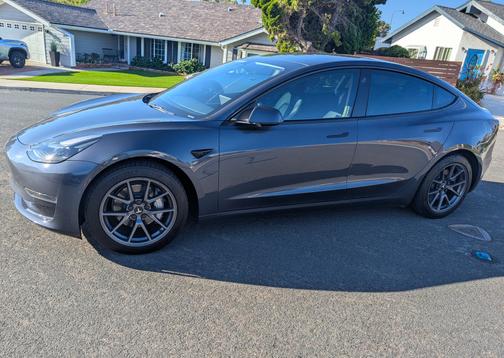 2022 Tesla Model 3 Base