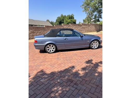 2002 BMW 325 Cic