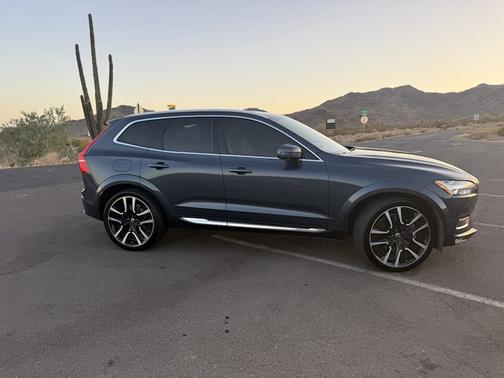 Blue 2021 Volvo XC60 T6 Inscription