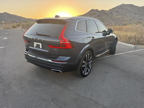 Blue 2021 Volvo XC60 T6 Inscription