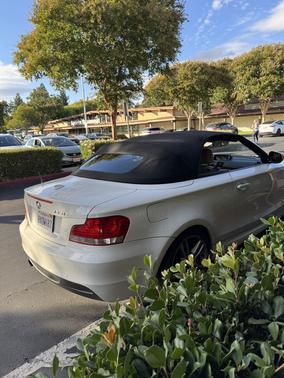 White 2010 BMW 135 i