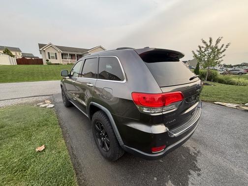 Gray 2014 Jeep Grand Cherokee Limited