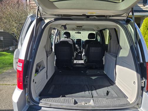 2010 Dodge Grand Caravan SE