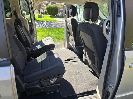 2010 Dodge Grand Caravan SE