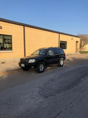 Black 2000 Jeep Grand Cherokee Limited