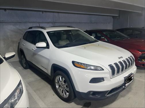 White 2015 Jeep Cherokee Limited