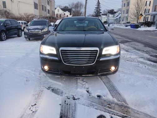 2014 Chrysler 300C Base