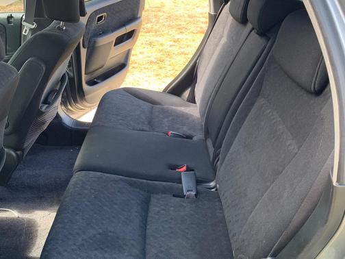 Gray 2005 Honda CR-V LX