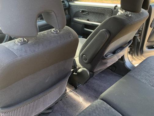 Gray 2005 Honda CR-V LX