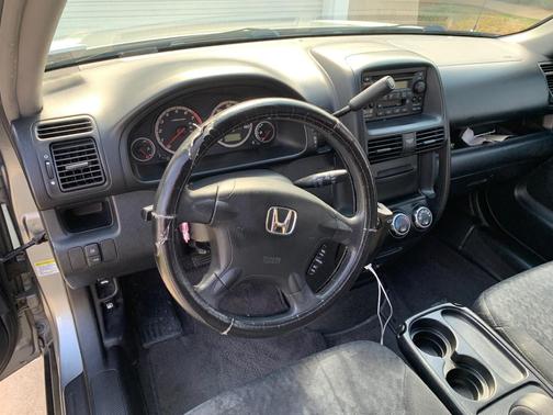 Gray 2005 Honda CR-V LX
