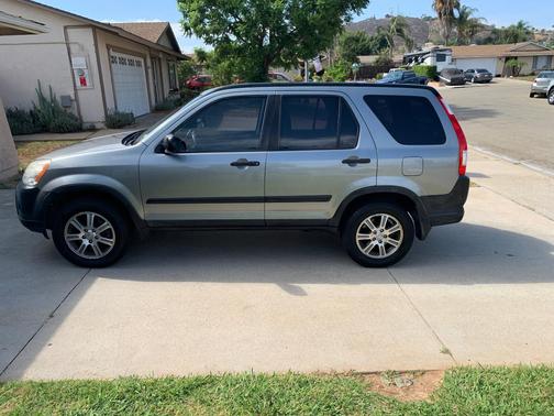 Gray 2005 Honda CR-V LX