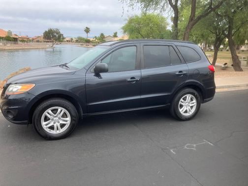 Blue 2011 Hyundai SANTA FE GLS