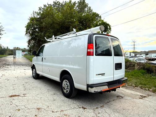 White 2014 Chevrolet Express 2500 Work Van