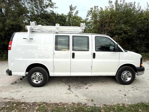 White 2014 Chevrolet Express 2500 Work Van