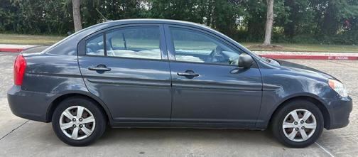 Gray 2011 Hyundai Accent GLS