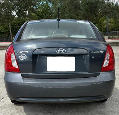 Gray 2011 Hyundai Accent GLS