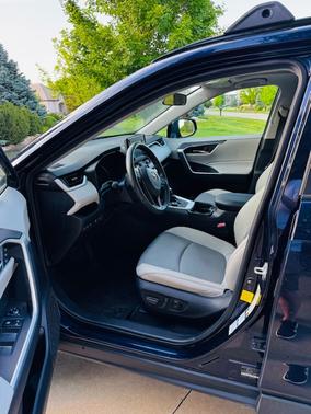 2021 Toyota RAV4 Hybrid XLE Premium