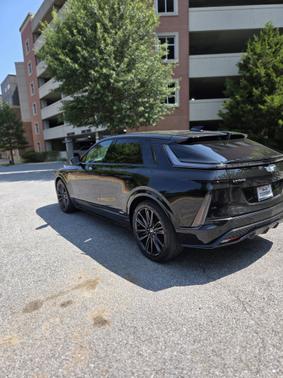 2026 Cadillac LYRIQ LYRIQ-V Premium
