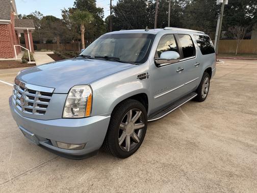 2011 Cadillac Escalade ESV Luxury