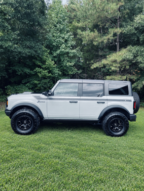 Gray 2023 Ford Bronco Wildtrak Advanced