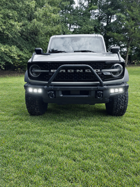 Gray 2023 Ford Bronco Wildtrak Advanced