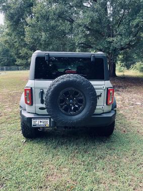 Gray 2023 Ford Bronco Wildtrak Advanced
