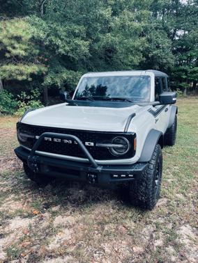 Gray 2023 Ford Bronco Wildtrak Advanced