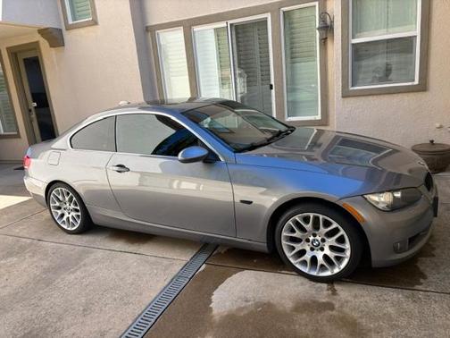 Gray 2008 BMW 328 i