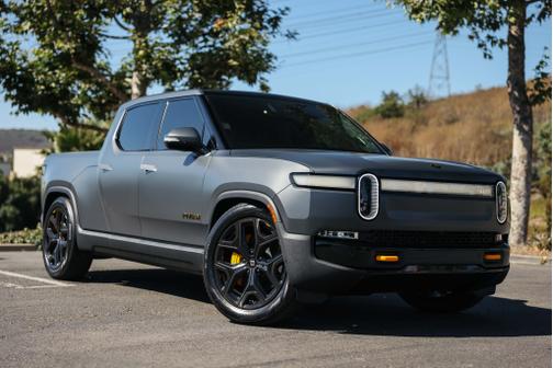 2023 Rivian R1T Adventure Quad-Motor Large Package