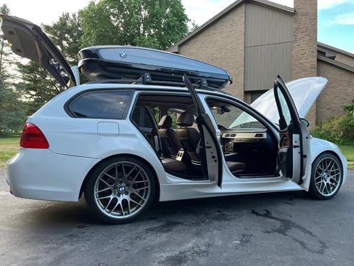 White 2008 BMW 328 i