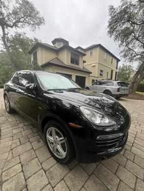Black 2013 Porsche Cayenne Cayenne Diesel