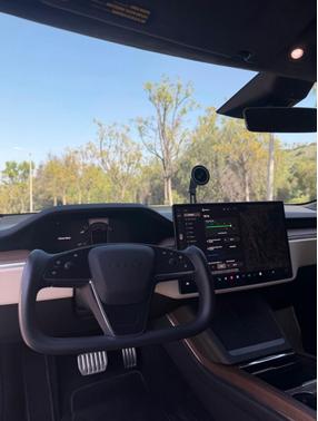 Black 2023 Tesla Model S Base