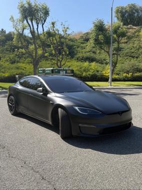 Black 2023 Tesla Model S Base
