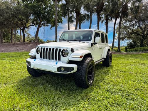 2023 Jeep Wrangler 4xe Sahara High Altitude