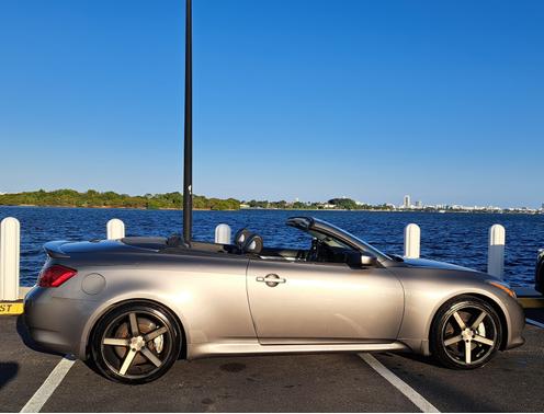 2009 INFINITI G37 Base