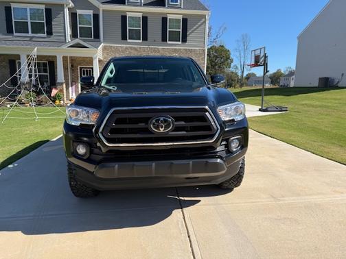 2022 Toyota Tacoma SR5
