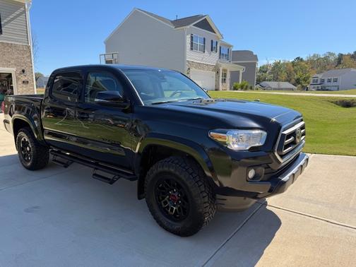 2022 Toyota Tacoma SR5