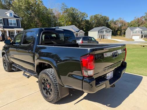 2022 Toyota Tacoma SR5