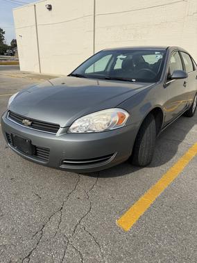 Silver 2008 Chevrolet Impala LT