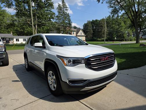 2018 GMC Acadia SLE-1