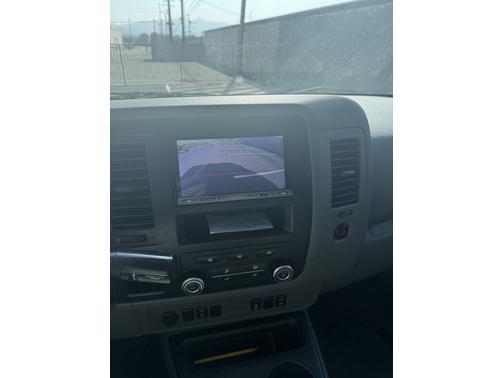 2013 Nissan NV Passenger NV3500 HD SV V8