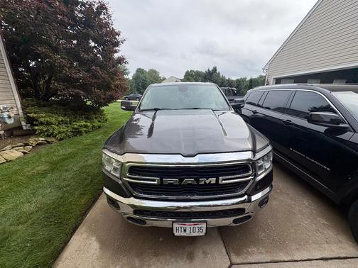 Gray 2019 RAM 1500 Big Horn