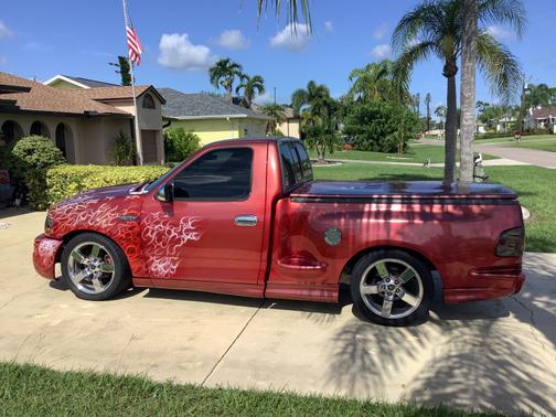 2000 Ford F-150 SVT Lightning Flareside